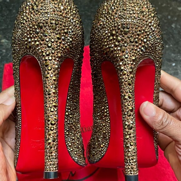 Christian Louboutin Gold studded 6 inches pumps - Picture 8 of 12